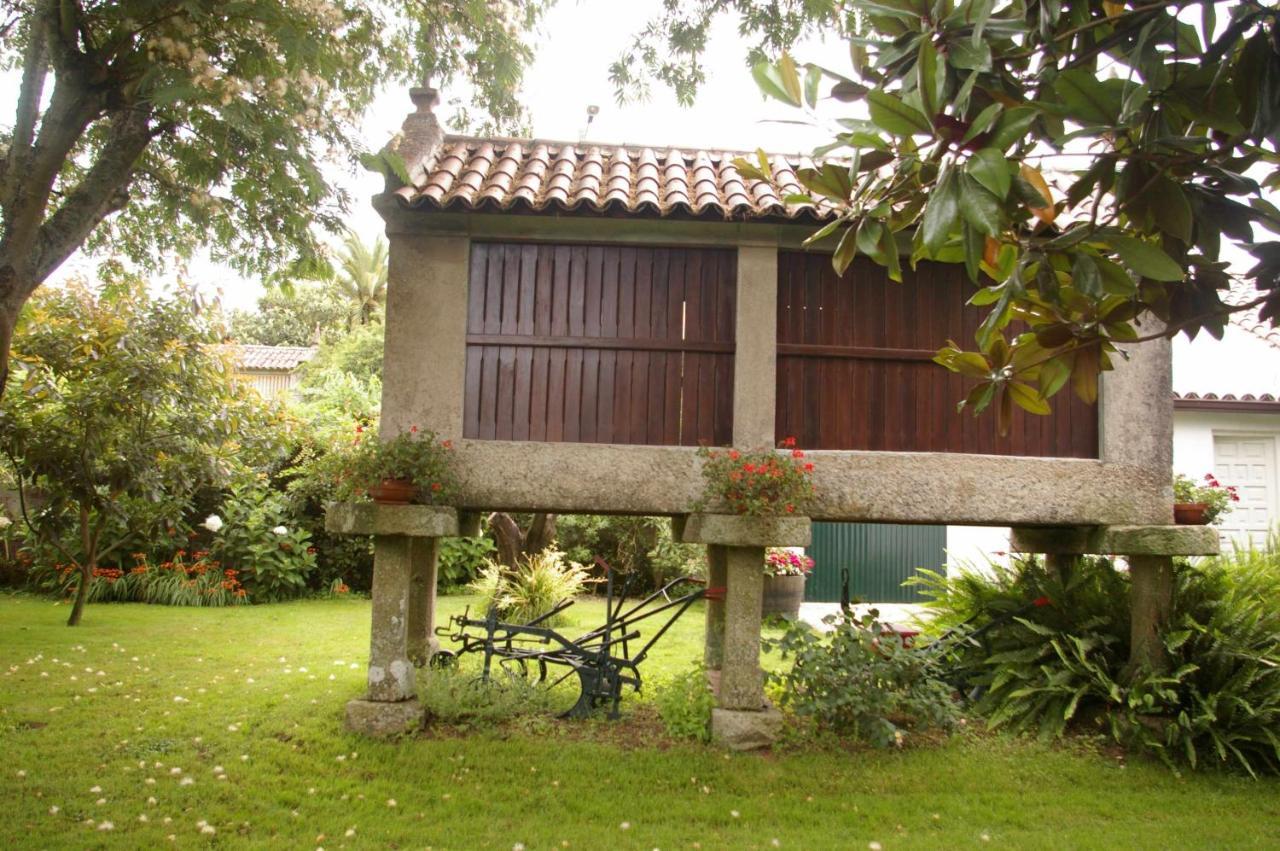 Vivienda Tradicional Con Jardin Y Patio Interior Villa Villanueva De Arosa Exterior photo